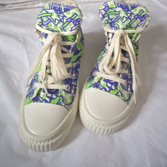 NWT Sz-7 Ladies/Girls iStep Canvas HighTop’s,🤍💜💚
Super🆒Sneakers 4 People w/Feet - Picture 7 of 16